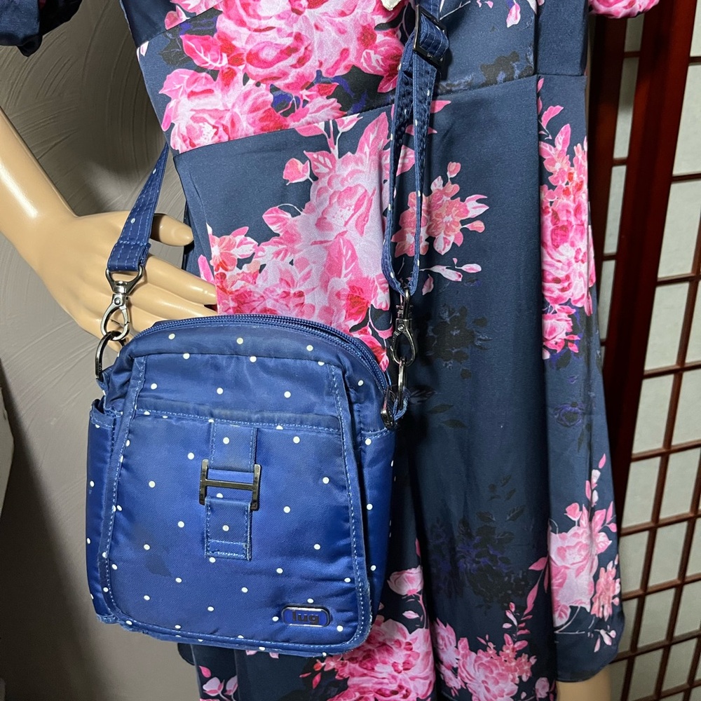 LUG Convertible Purse‎